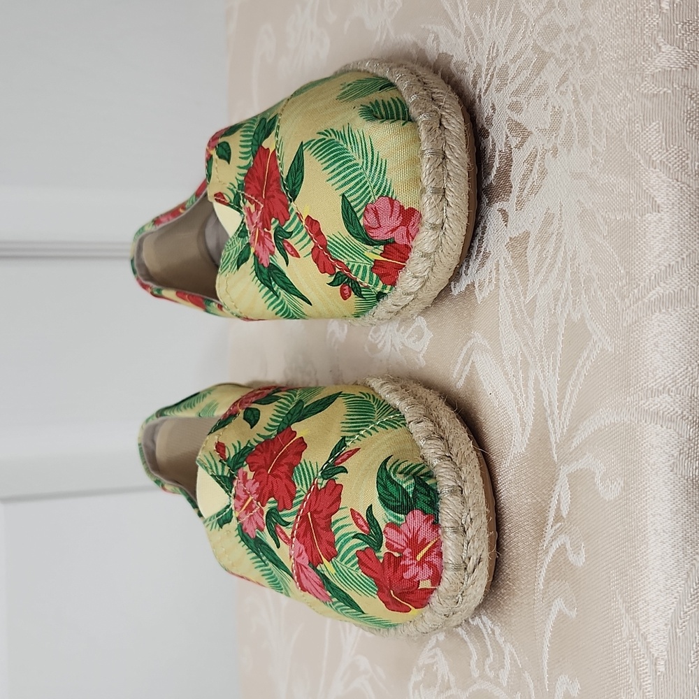 Tom's hawaiian hibiscus pale yellow floral print espadrille alpragata rope 7.5 - Picture 3 of 10